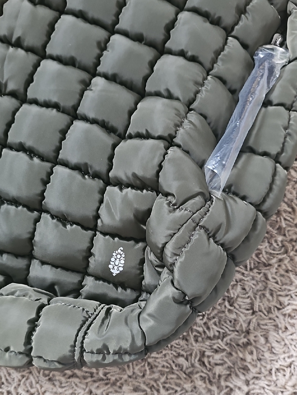 NWT Free People Movement Quilted Carryall Tote Seagrass Moss Shoulder Green Bag - Picture 3 of 9